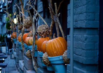 great outdoor pumpkin decorations