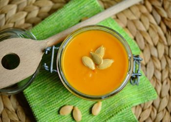 Zesty pumpkin soup