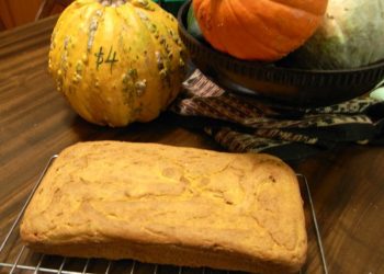 Pumpkin bread with fresh pumpkin