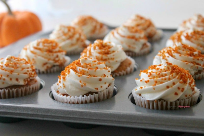 Spiced pumpkin mini cupcakes
