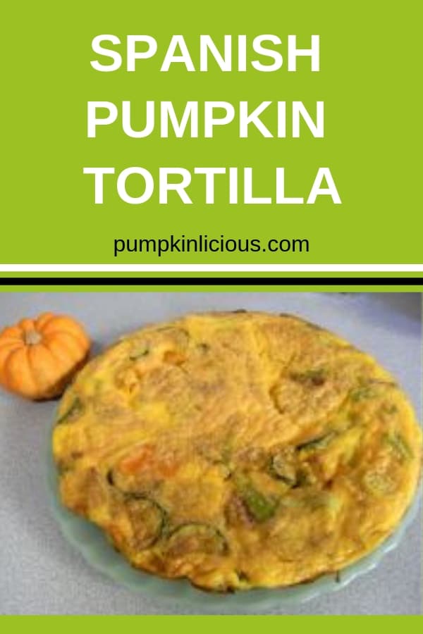 Want a quick and easy to make meal? Try this Spanish pumpkin tortilla, made with your favorite veggies and eggs. Perfect for any meal: breakfast, lunch and dinner, this will quickly become a family favorite. #pumpkinrecipes #fallrecipes #fallmeals #omelet #fallomelet #quickrecipes #pumpkinlicious