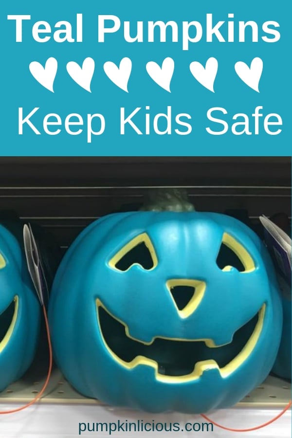 Have you heard of the teal pumpkin project? It's been created to keep kids safe while having fun on Halloween night. Now you have one more reason to decorate your front porch with some cool colored pumpkins. Look here to get treats ideas, and a printable sign you can post by your tel pumpkin. #tealpumpkin #tealpumpkinproject #keepkidssafe #allergyfreetreats #pumpkinlicious 