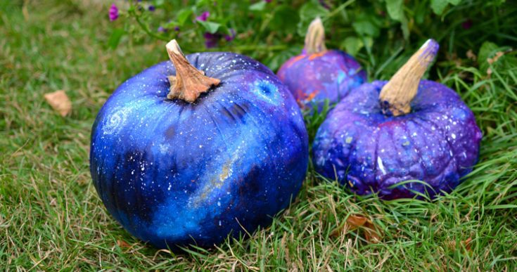 How to Paint a Space Pumpkin for Halloween