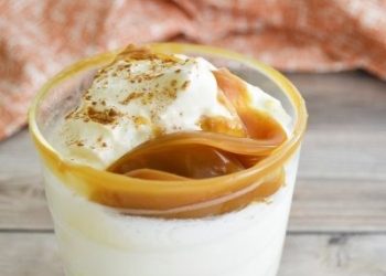 caramel pumpkin spice cocktail